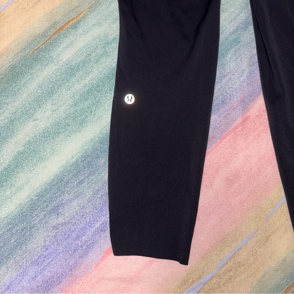 Lululemon Base Pace High-Rise Tight 25" in Black Size 8 - Picture 6 of 7